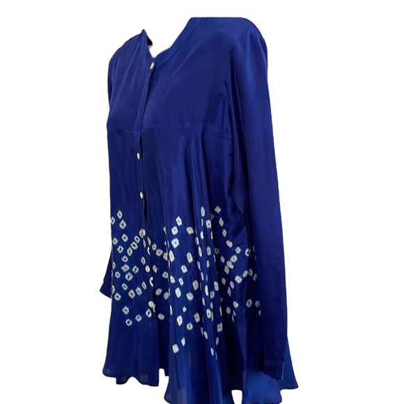 ROLLER RABBIT tie dye silk blouse, blue & white, Small, NWT - Picture 4 of 15
